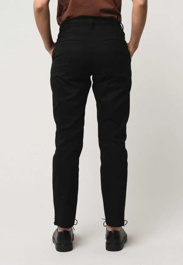 Store MELAWEAR Chinohose Tara